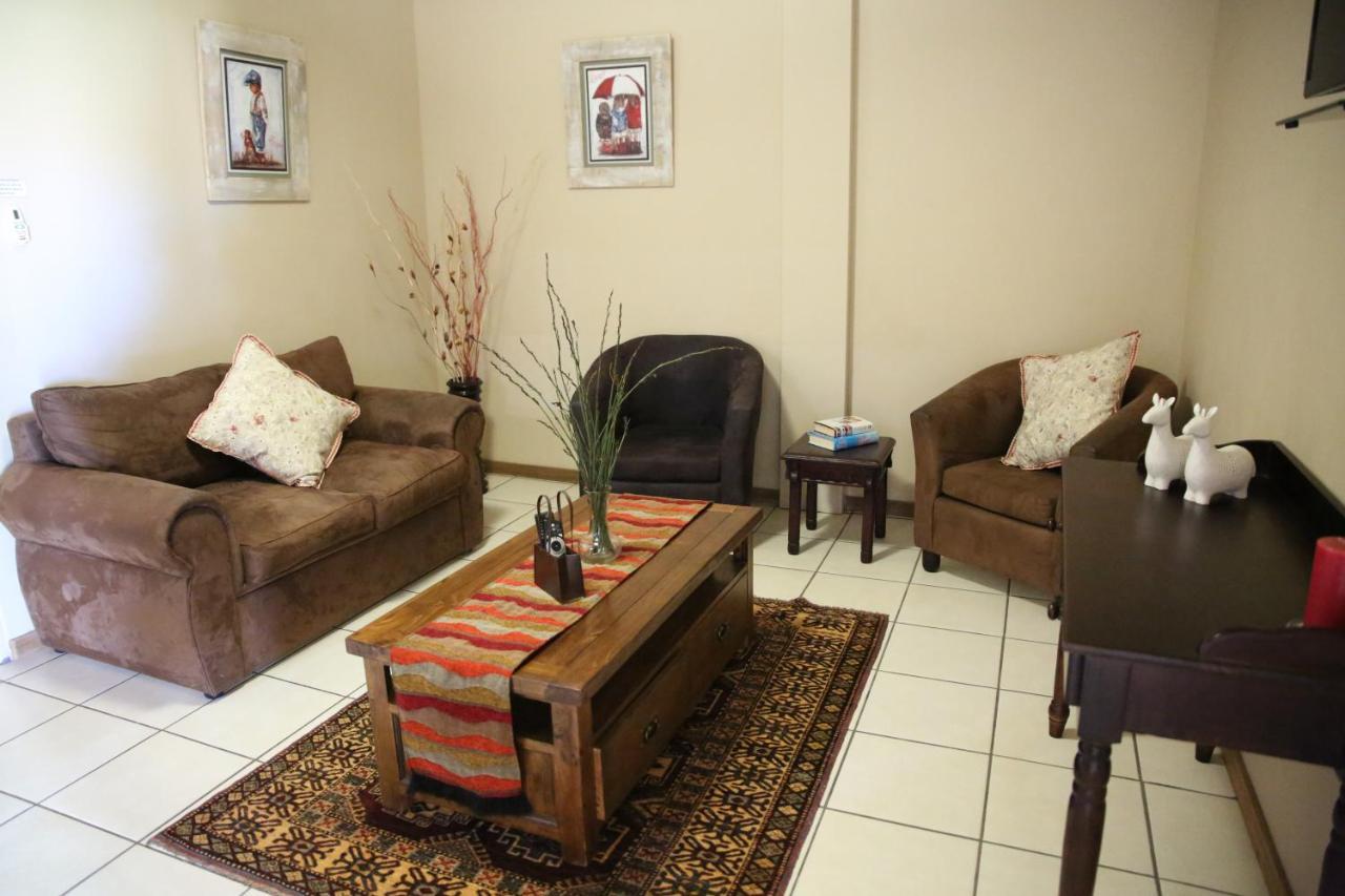 Augrabies De Oude Stoor Guesthouse Екстериор снимка